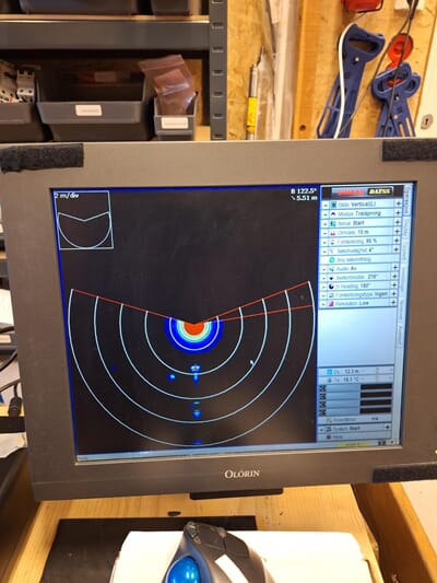 120 KHz sonarhead.jpg